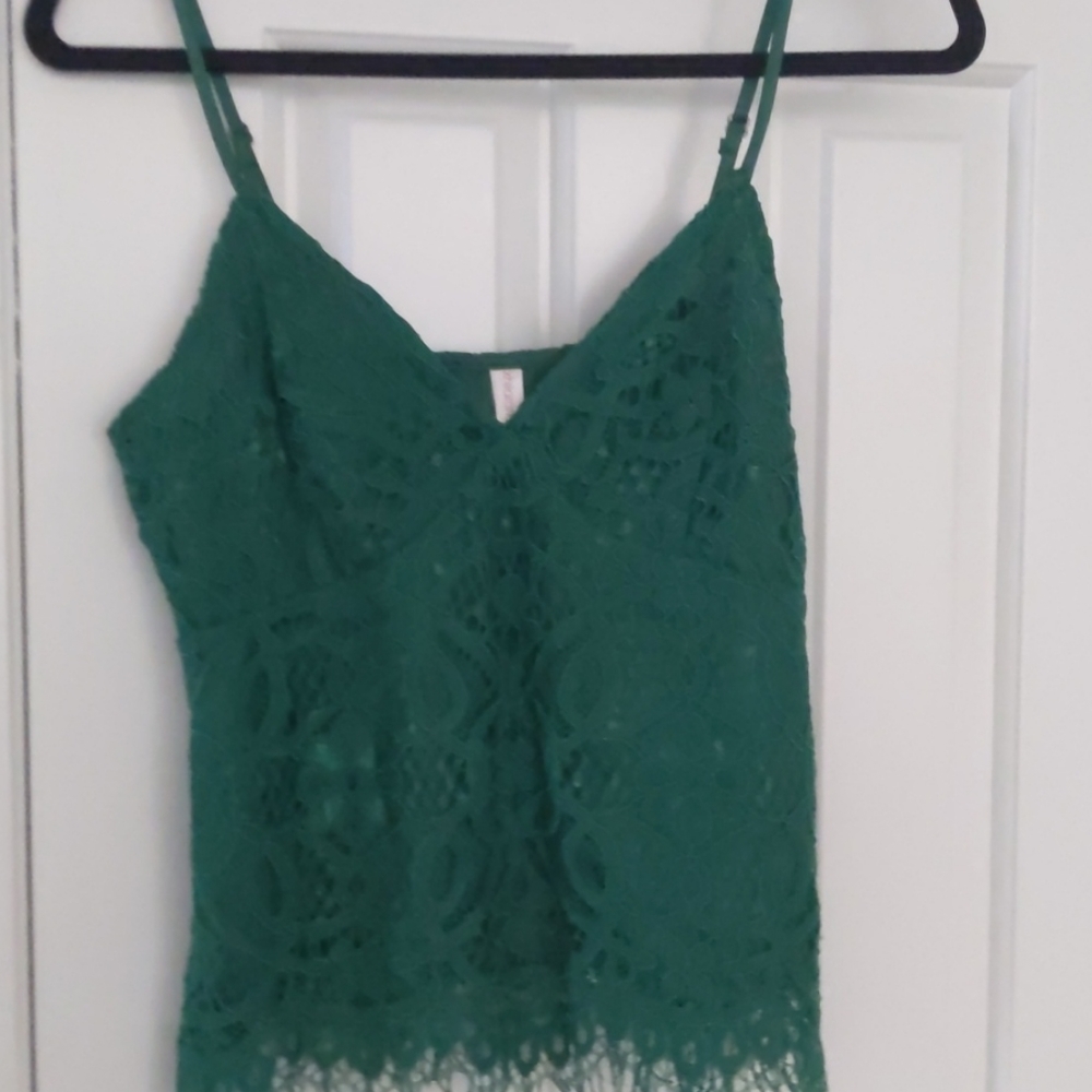 Green crop top M